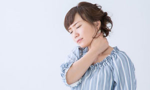 首の痛み、肩こり